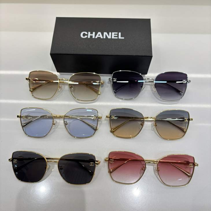 Picture of Chanel Sunglasses _SKUfw76988613fw